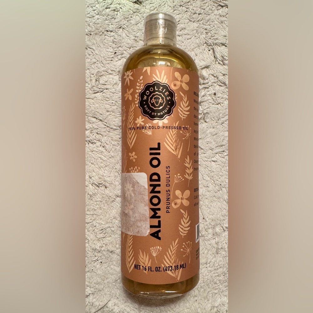 Woolzies Almond Oil - Luxurious Tan Body Oil